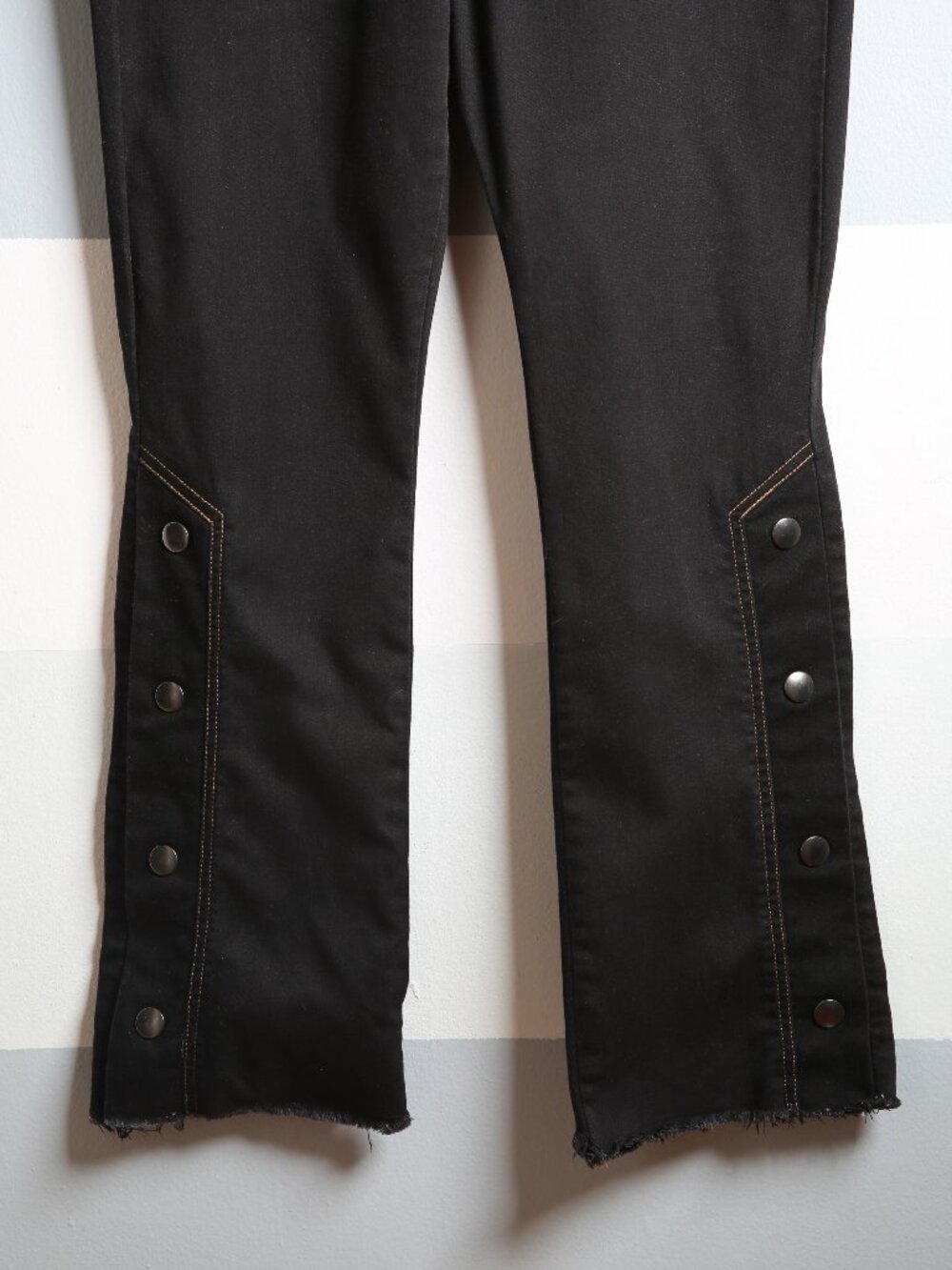 BDG Urban Outfitters Celina High-Rise Snap-Button Flare Jeans - Picture 3 of 10